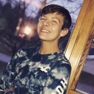 Meet your Posher, Derrick